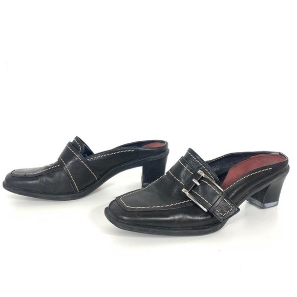 VINTAGE ARTSY BLACK BELTED CLOSED GENUINE LEATHER MULE SMALL HEEL KITTEN HEEL - Picture 4 of 4